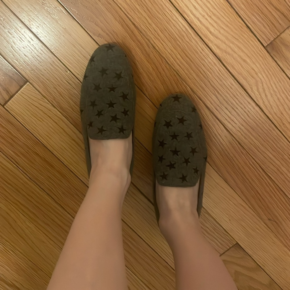 Kenneth Cole Gray Star-Patterned shoes